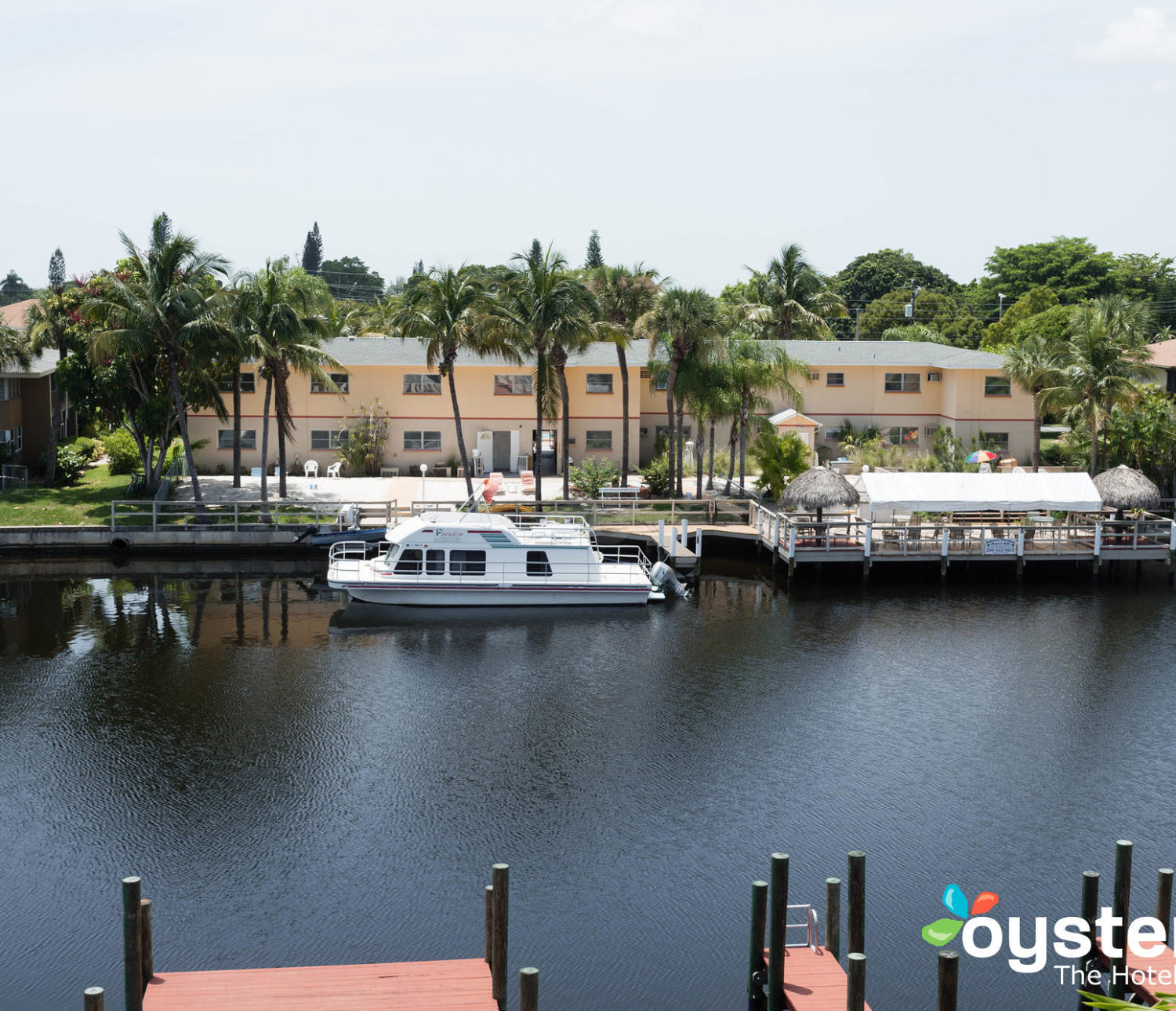 Hideaway Hotel - canal view from upper level